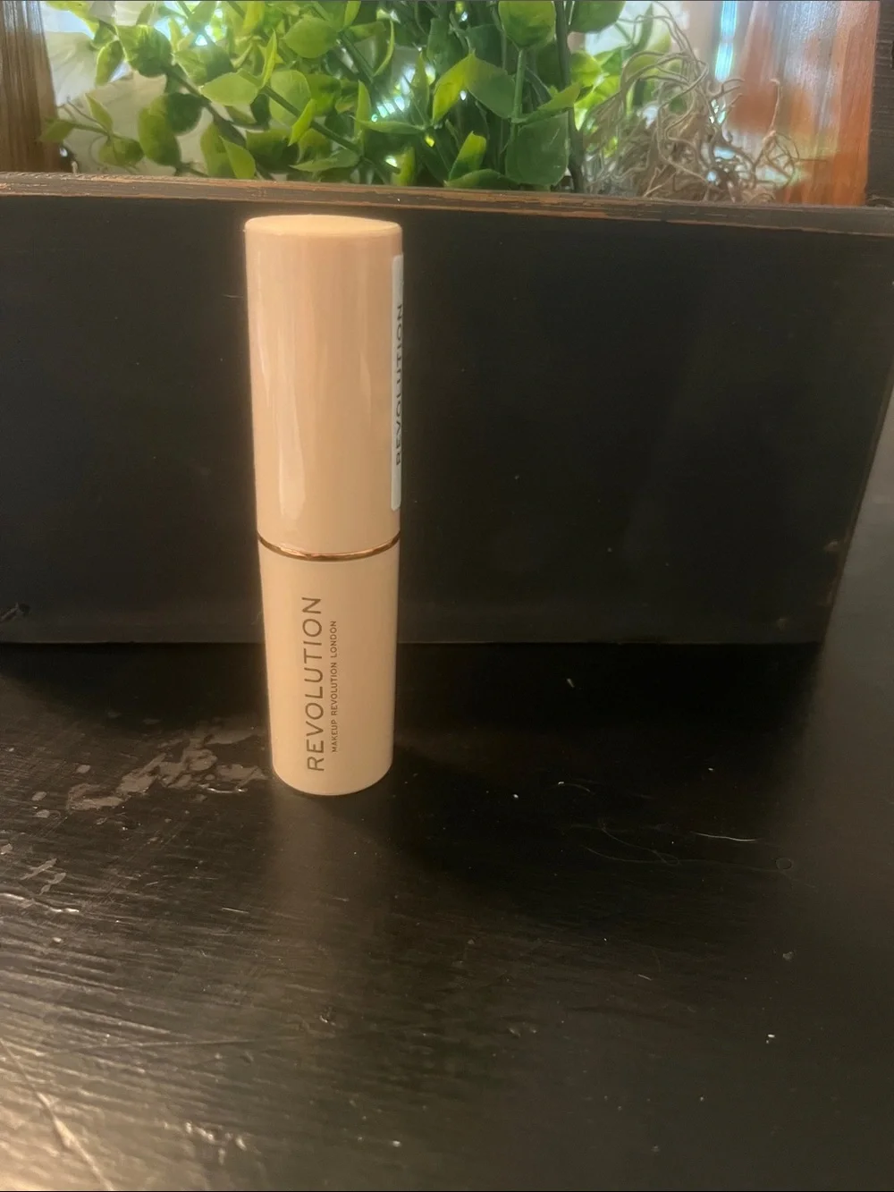 Revolution Concealer Stick - Beige Nude